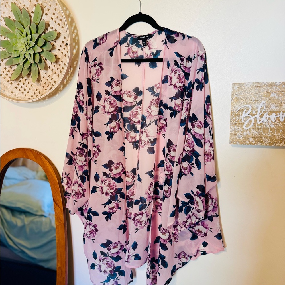 Torrid Pink and Blue Floral Kimono